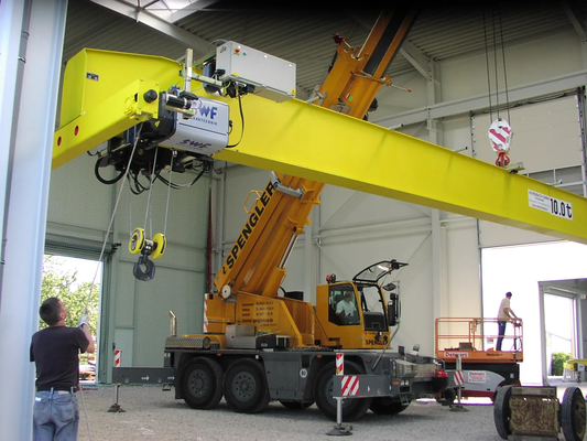 FEM 5Ton Cầu trục đơn Châu Âu với xe đẩy sơn màu vàng