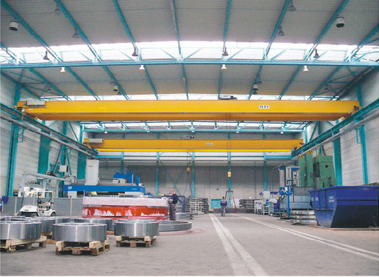 Hiệu quả Đàn cẩu trên không một đà A3-A5 Lớp làm việc 1-32t Khả năng nâng