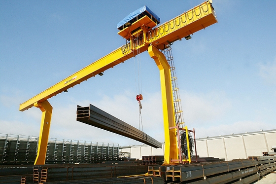 Điện Động 10-75t Double Beam Gantry Crane Lifting mượt mà với điều khiển từ xa không dây