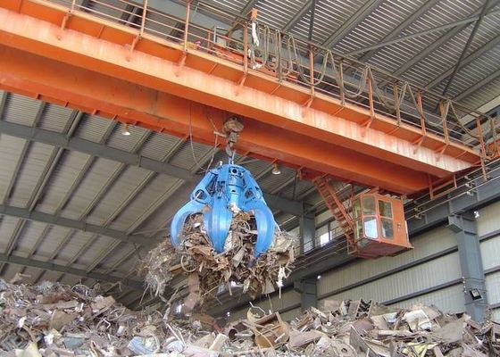 Nhà máy xử lý chất thải 20 tấn sử dụng cầu trục dầm đôi có gầu ngoạm
