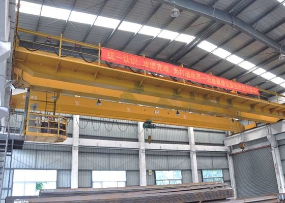 Cần cẩu đôi dầm đôi 550T