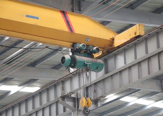 Điều khiển từ xa Đàn cẩu Eot đơn đinh với cabin phủ mưa hệ thống chiếu sáng hiển thị trọng lượng