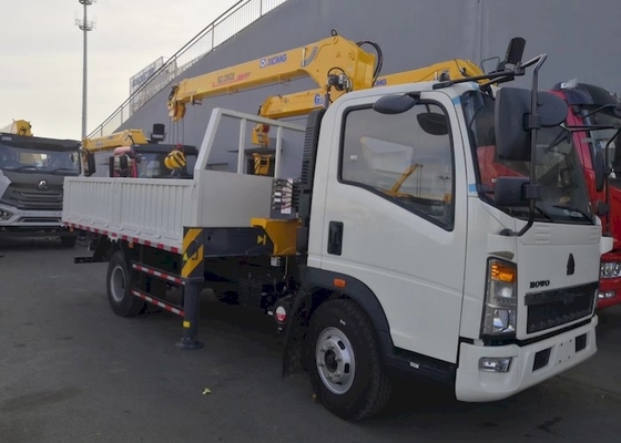 Xe tải hiệu quả cao Gắn cần cẩu 75km / H 88km / H Xe cẩu 8 tấn