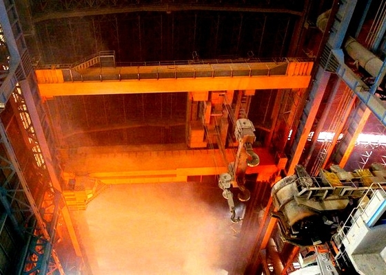 Q345B Vật liệu Đúc Múc Cần cẩu Sắt kim loại Đúc Cần cẩu trên cao Múc thép lỏng nóng chảy