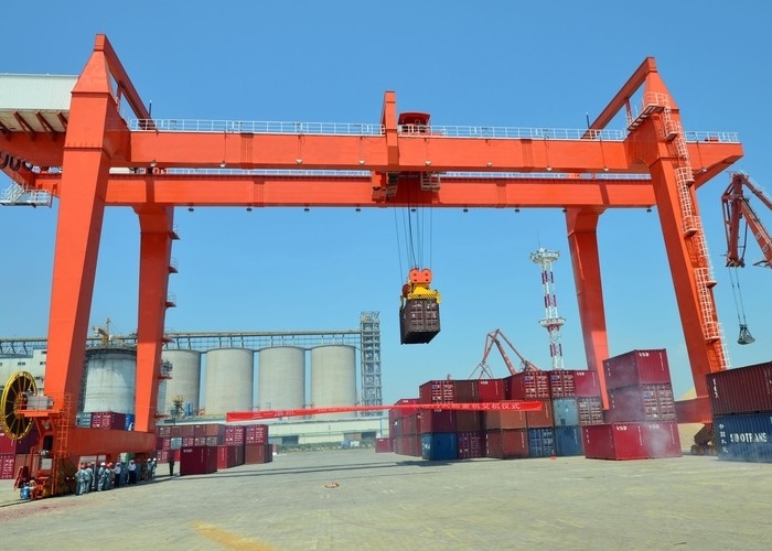Công suất chịu lực mạnh Cẩu giàn kép 5-50 tấn cho các công trình nấu chảy