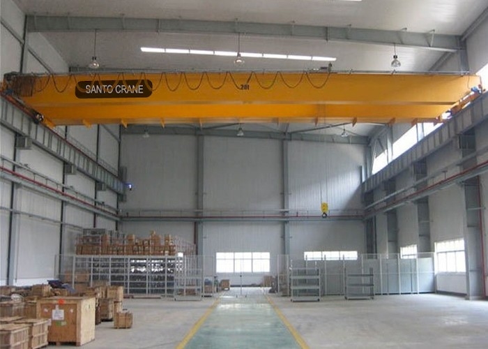 Tiếng ồn thấp Cần cẩu trên cao của Châu Âu trọng lượng nhẹ 7,5m-31,5m Cầu và xe đẩy