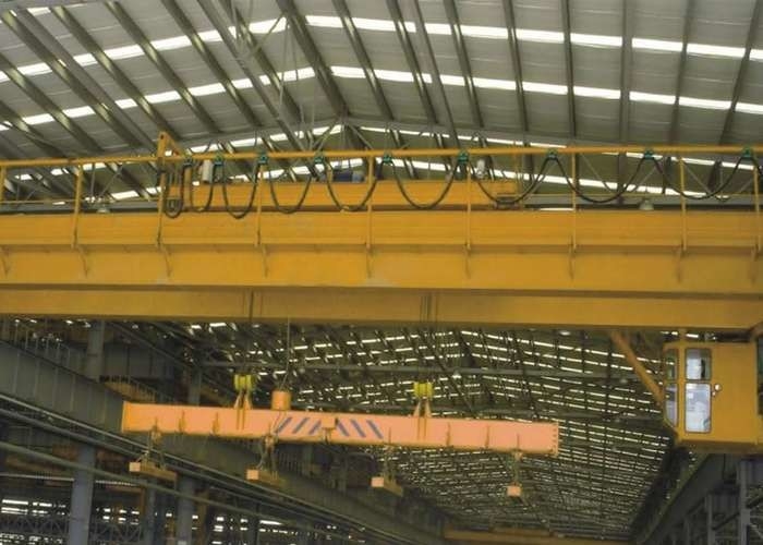 Kho Double Girder Eot Crane Đỏ hoặc Màu sơn tùy chỉnh